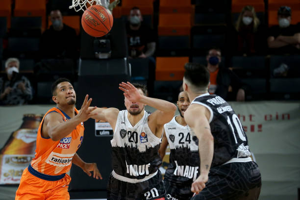 逐渐在红蓝 逐渐在红蓝